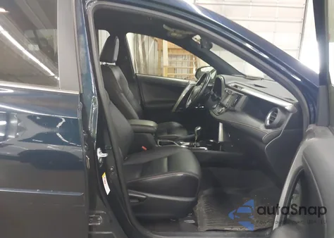 2018 Toyota Rav4 Se from USA, damaged, VIN JTMJFREV3JJ226167